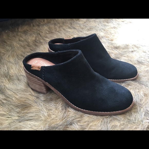 toms leila black